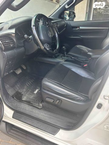 טויוטה היילקס