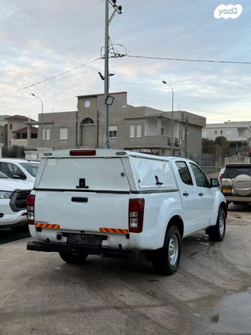 איסוזו די-מקס