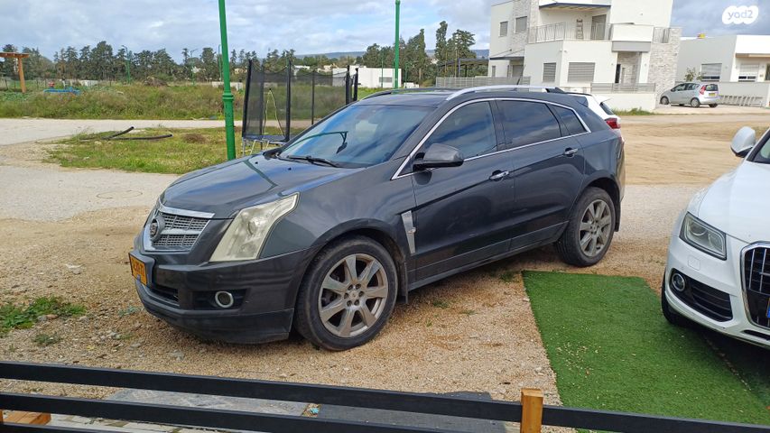 מודעת רכב קאדילק SRX