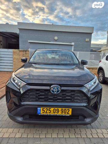 טויוטה RAV4
