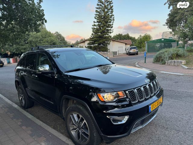 מודעת רכב ג'יפ גרנד צ'ירוקי