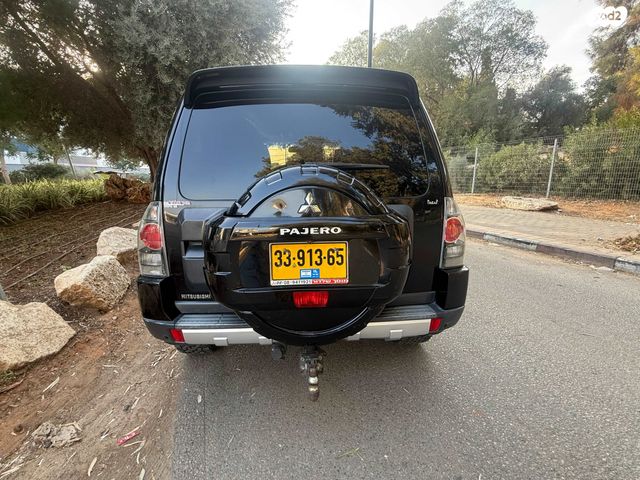 מיצובישי פג'רו