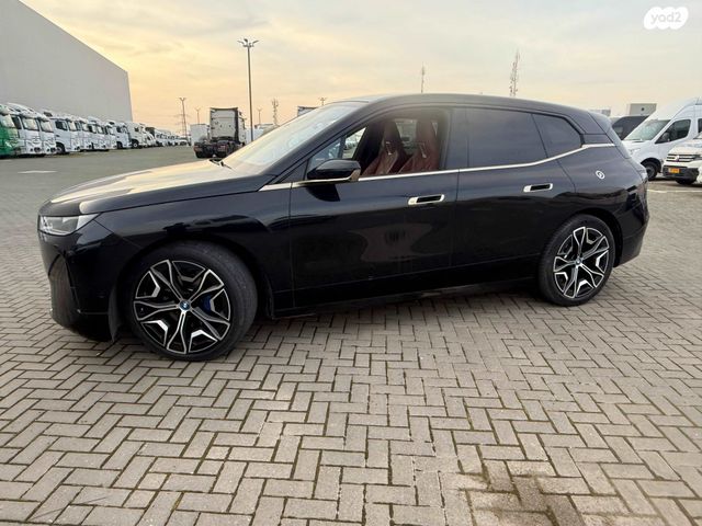 מודעת רכב ב מ וו iX