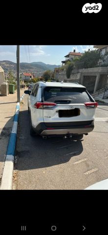טויוטה RAV4