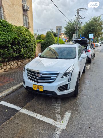קאדילק XT5