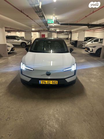 מודעת רכב וולוו EX30