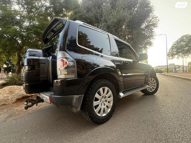 מיצובישי פג'רו