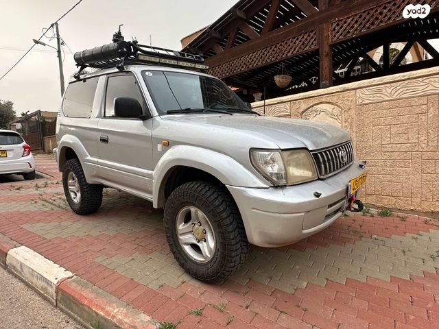 טויוטה לנד קרוזר