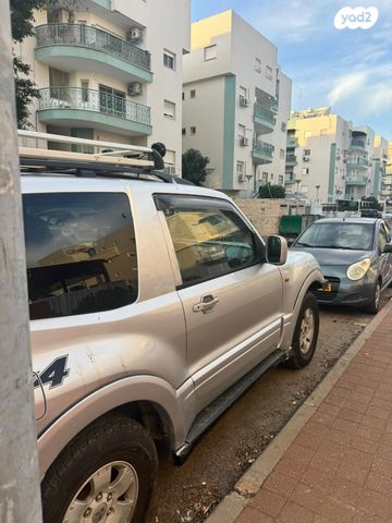 מודעת רכב מיצובישי פג'רו