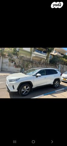 מודעת רכב טויוטה RAV4