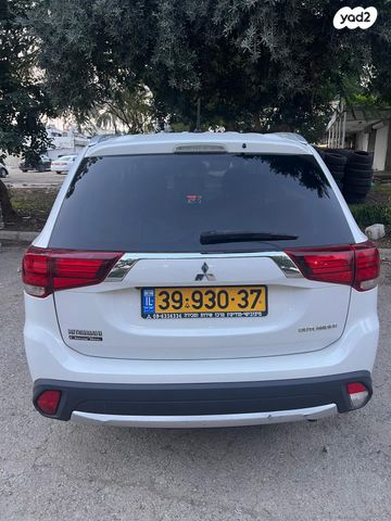 מיצובישי אאוטלנדר