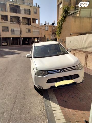 מיצובישי אאוטלנדר