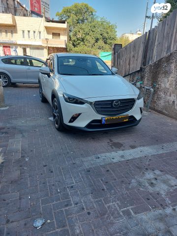 מודעת רכב מאזדה CX-3