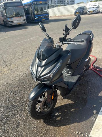 מודעת רכב סאן יאנג Jet 14 EVO