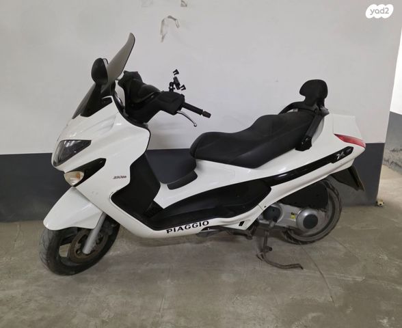 מודעת רכב פיאג'ו X-Evo 250