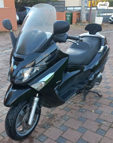 פיאג'ו X-Evo 400