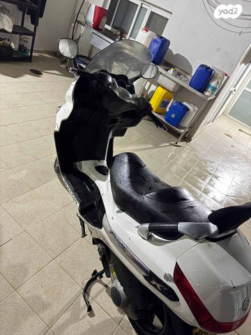 פיאג'ו X-Evo 250