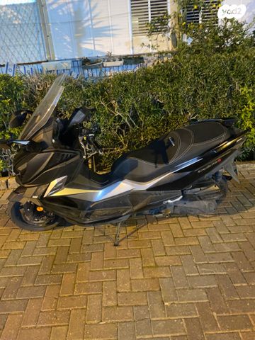 מודעת רכב סאן יאנג קרוזים 300 אלפא