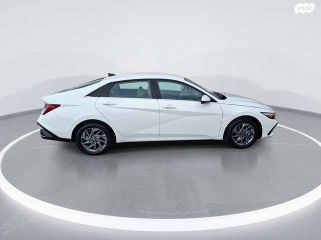 יונדאי אלנטרה