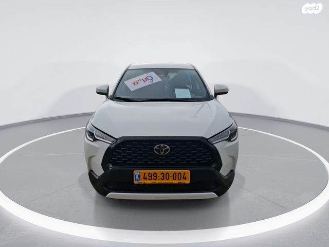 טויוטה קורולה קרוס