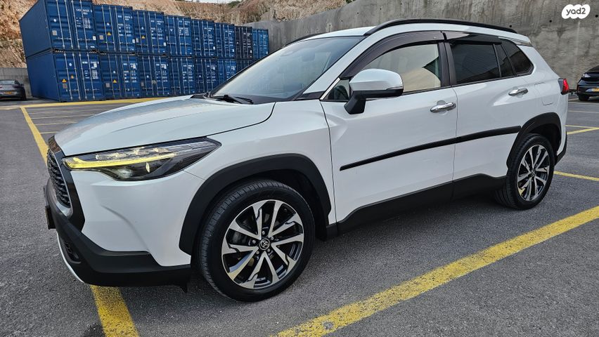 טויוטה קורולה קרוס