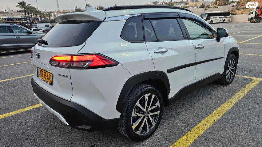 טויוטה קורולה קרוס