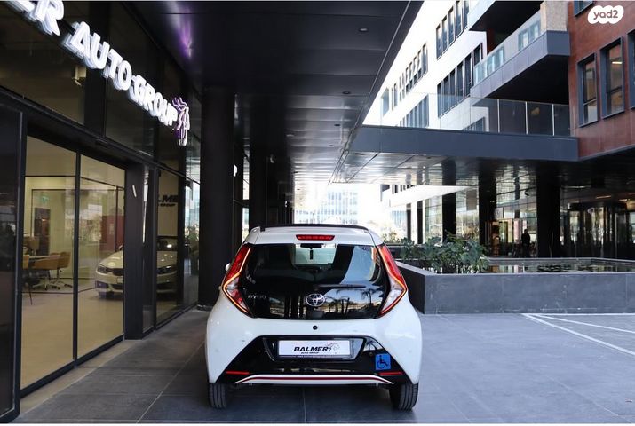 טויוטה אייגו