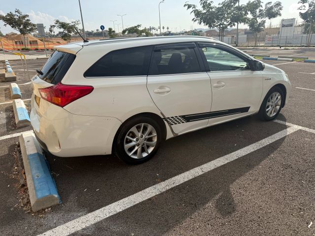 טויוטה אוריס