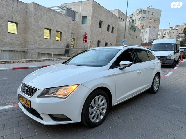 מודעת רכב סיאט לאון