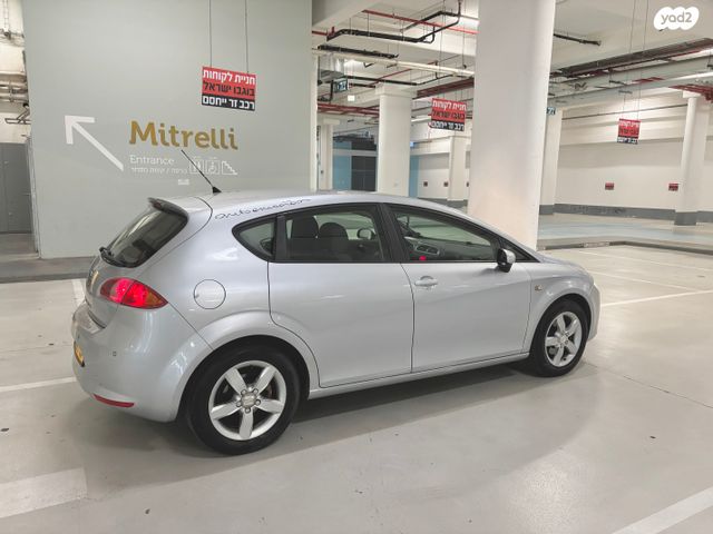 מודעת רכב סיאט לאון