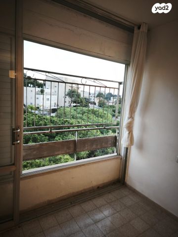 דירה, שדרות הצבי 42, כבירים, חיפה