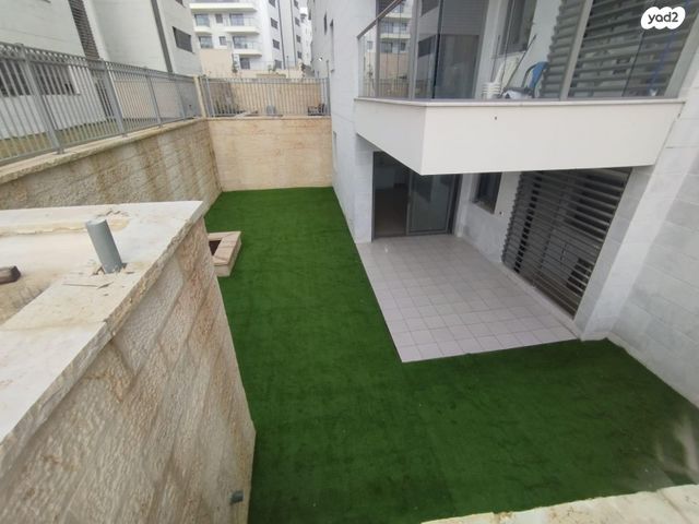 חיים ויצמן 18