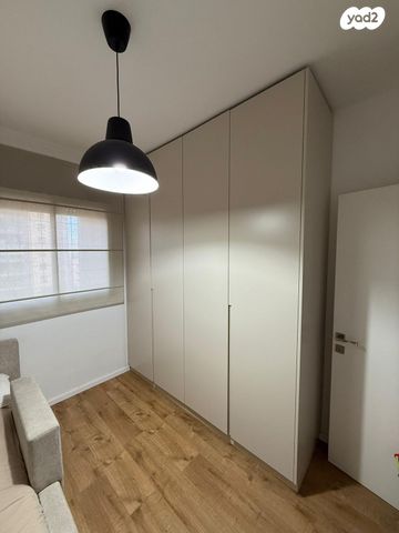 דירה, דרך בן גוריון 3, אבן גבירול, רחובות