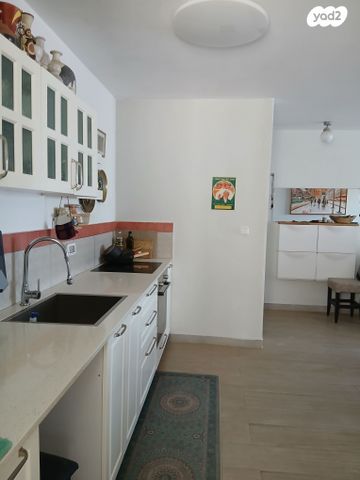 דירה, אהרון לובלין 12, גני אביב, לוד