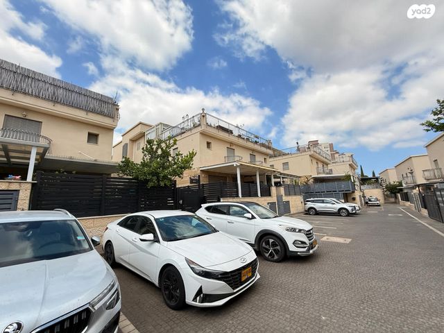 דו משפחתי, בית"ר 9, גבעת הרקפות, גבעת תל חי, קרית אתא