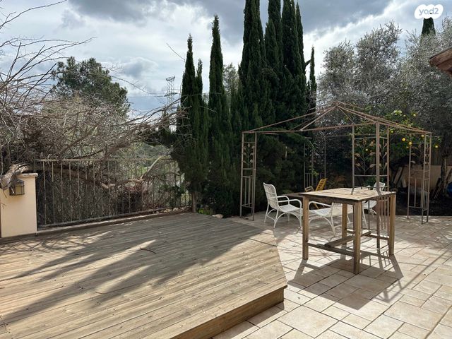 בית פרטי/ קוטג', פייר אוגוסט רנואר 43, גבעת טל, קרית אתא