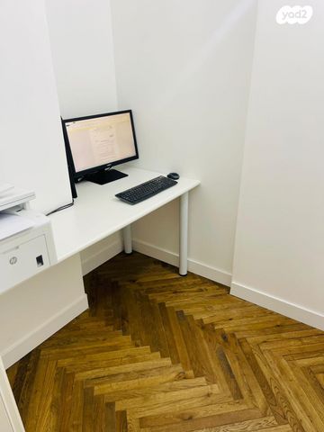 דירה, דרך בן גוריון 3, אבן גבירול, רחובות