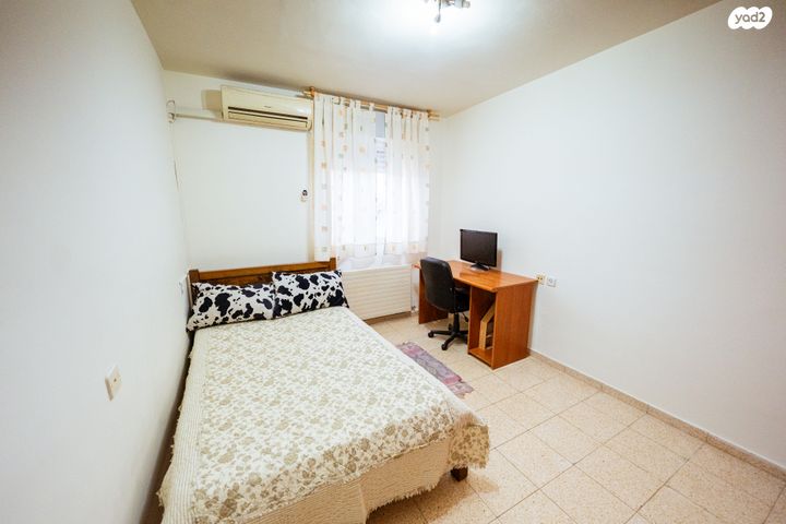 בית פרטי/ קוטג', משה רחמילביץ' 48, פסגת זאב, ירושלים