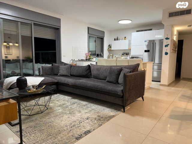 דירה, אהבת אדם 79, שרונה, כפר יונה