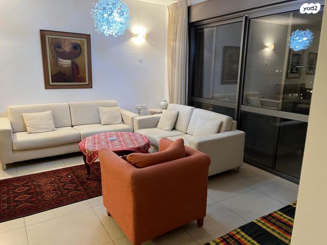 דירה, אלוף עוזי נרקיס 5, מרכז, כפר סבא