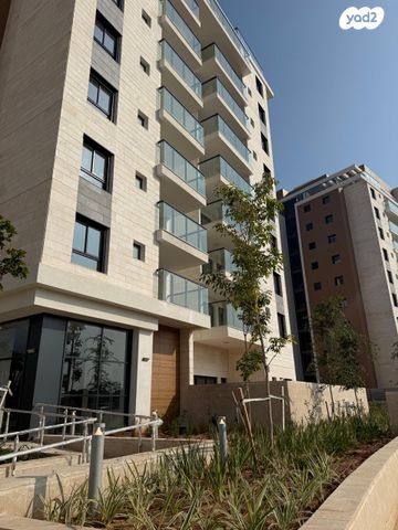 דירה, לאה גולדברג 14, צפון נס ציונה, נס ציונה