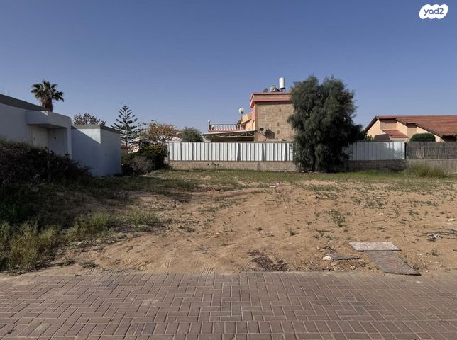 חנוך גיבתון 35