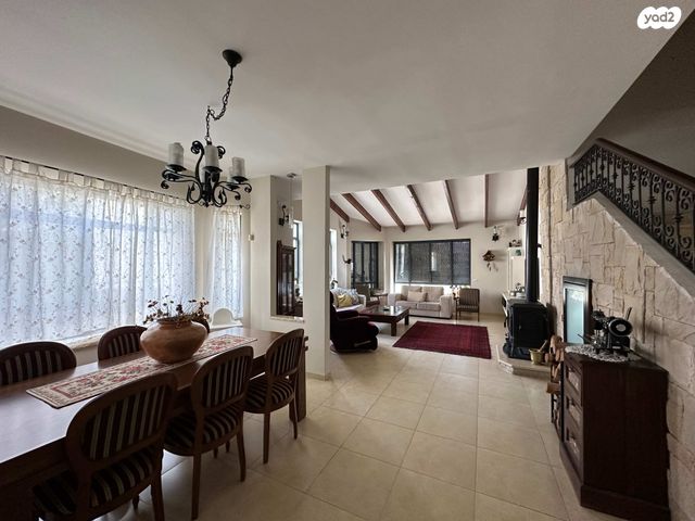 בית פרטי/ קוטג', פייר אוגוסט רנואר 43, גבעת טל, קרית אתא