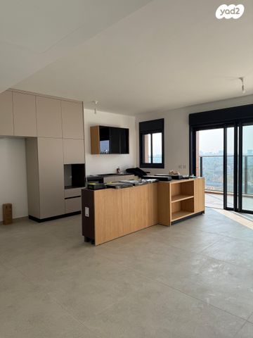 דירה, לאה גולדברג 14, צפון נס ציונה, נס ציונה