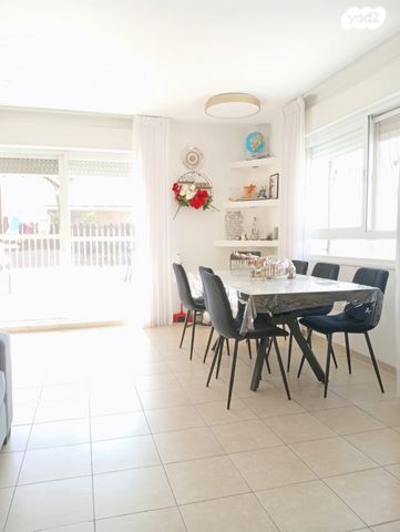 דירה, הרכס 13, נופי סלע, מעלה אדומים