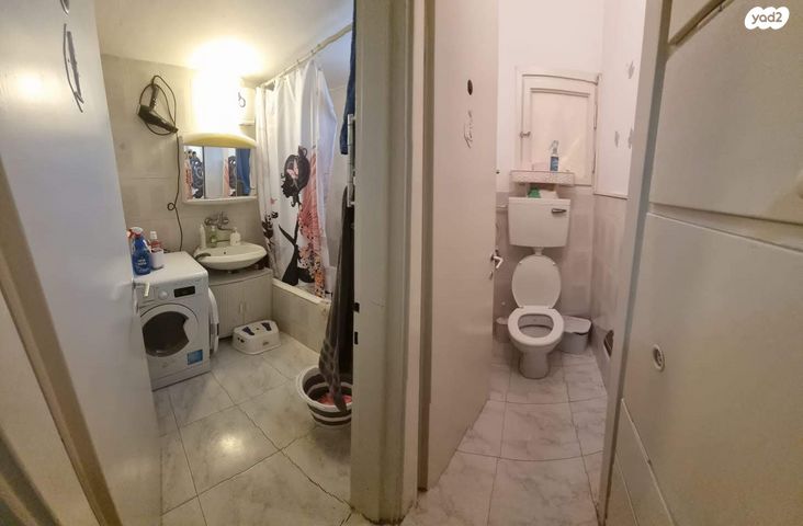 דירה, הגיבורים 19, העיר התחתית, ואדי סאליב, חיפה