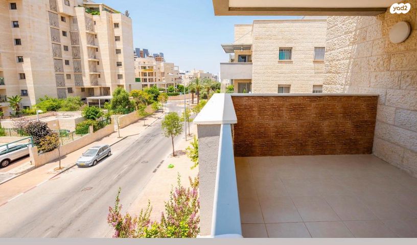 דירה, אבני חושן 28, אבני חן, מודיעין מכבים רעות