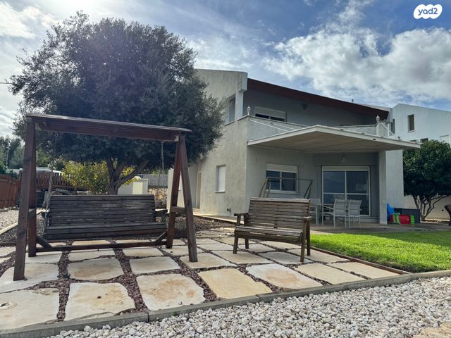 בית פרטי/ קוטג', רקפת 266, גן נר, גן נר