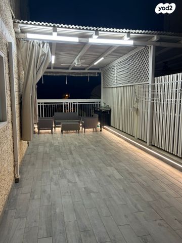 דירה, דוגית 14, קרית מנחם בגין, רמלה