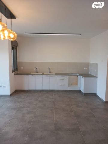 דירה, לח"י 13, שאר העיר, בני ברק